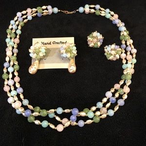 VTG Pastel 3 Strand Necklace 22” &2 Pair Earrings